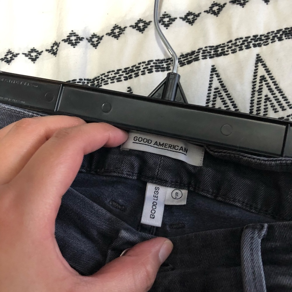 Good American good legs cropped jeans - Picture 4 of 4